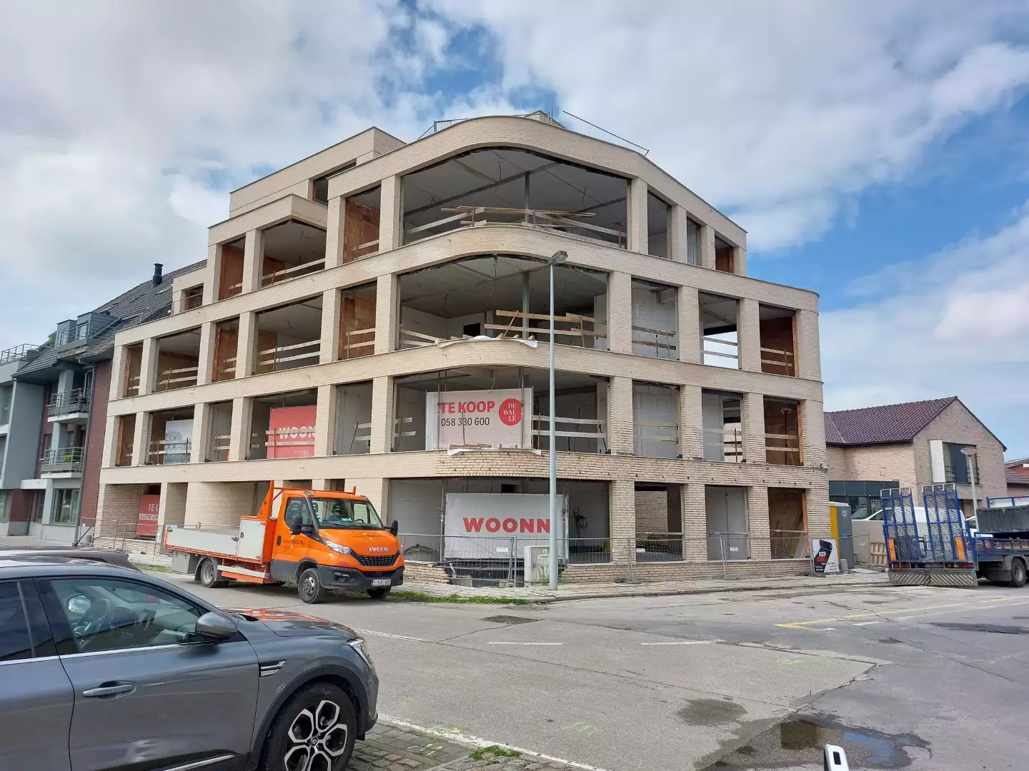 2022 Veurne - Woonn Hook